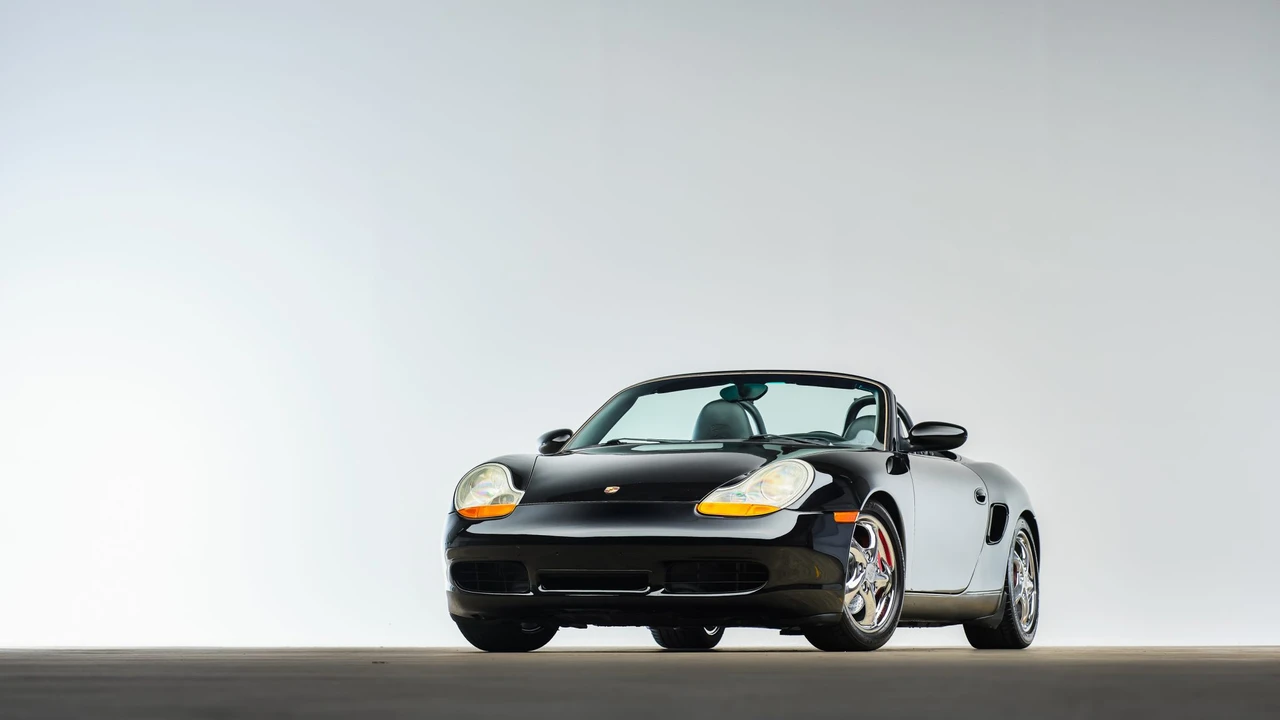 2002 Porsche 986 Boxster S - Image 2 of 31