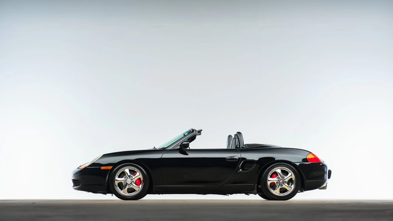 2002 Porsche 986 Boxster S - Image 11 of 31