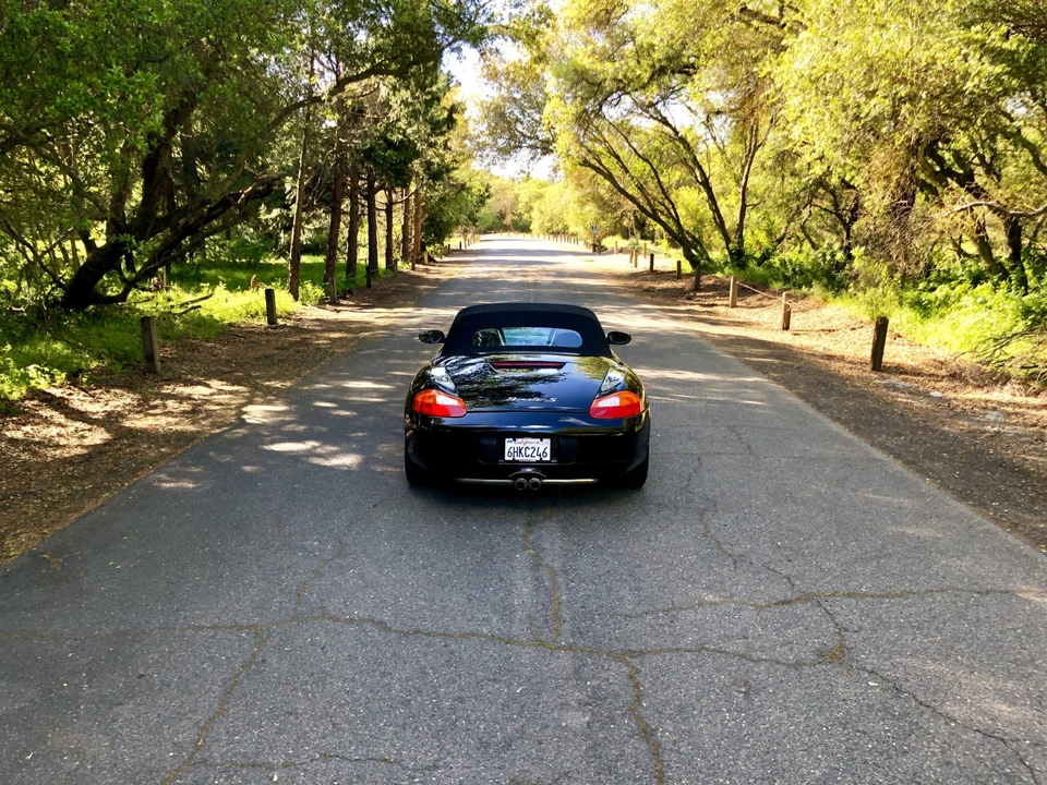 2002 Porsche 986 Boxster S - Image 14 of 31