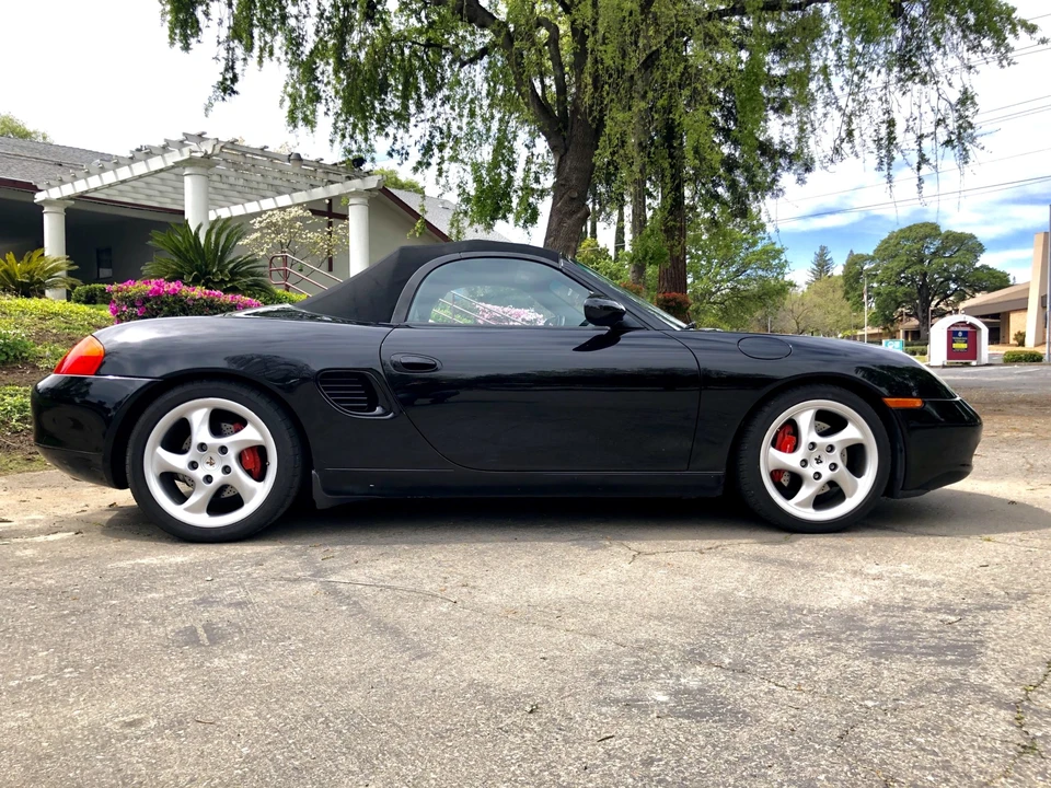 2002 Porsche 986 Boxster S - Image 23 of 31