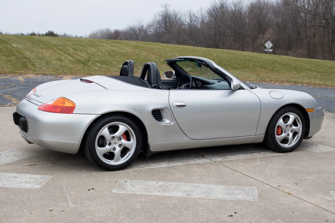 2002 Porsche 986 Boxster S - Image 16 of 31