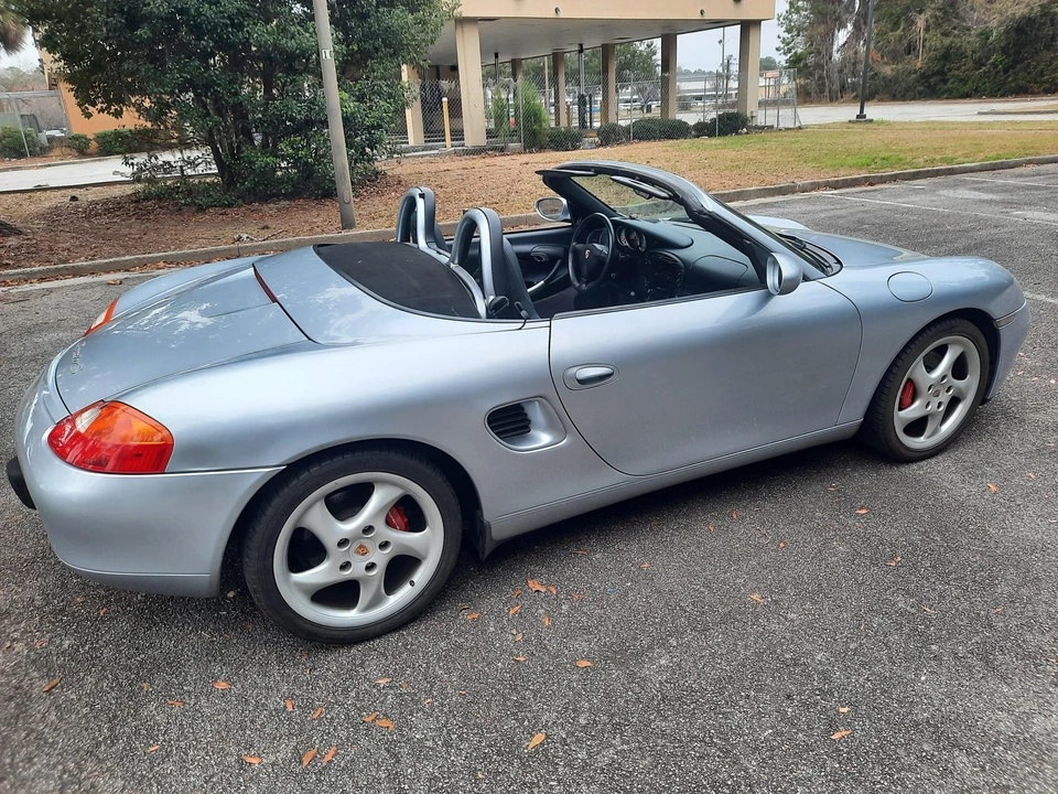2002 Porsche 986 Boxster S - Image 17 of 31