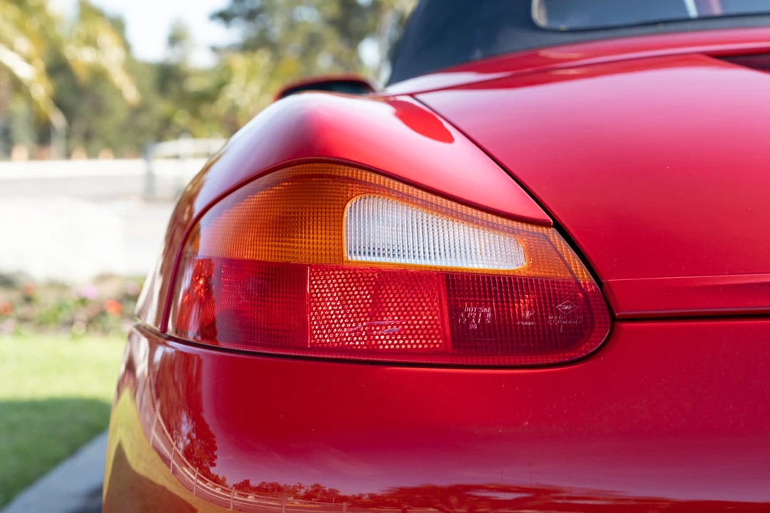 2002 Porsche 986 Boxster S - Image 15 of 31