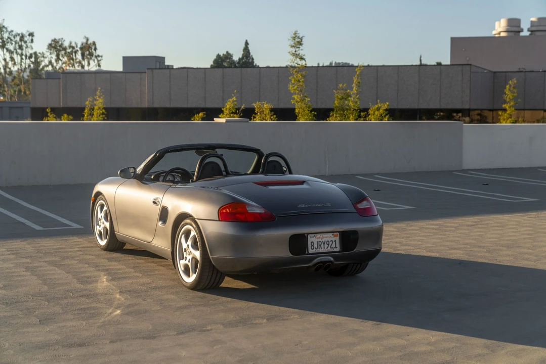 2002 Porsche 986 Boxster S - Image 14 of 31
