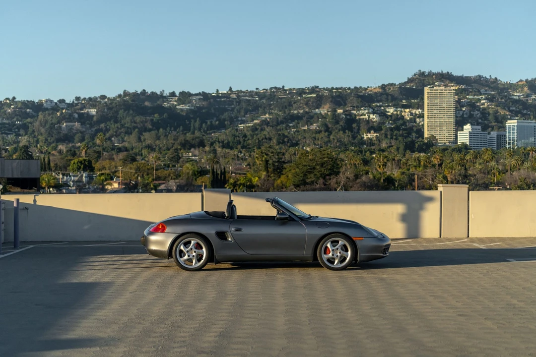 2002 Porsche 986 Boxster S - Image 17 of 31