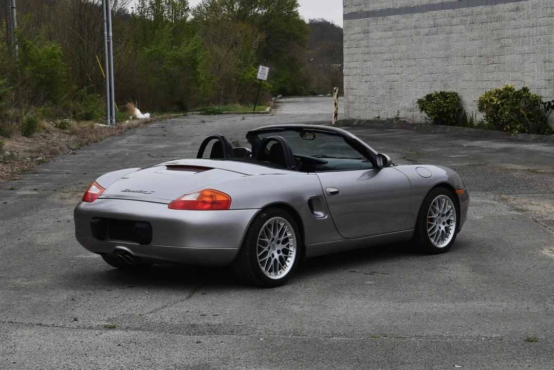 2002 Porsche 986 Boxster S - Image 17 of 31