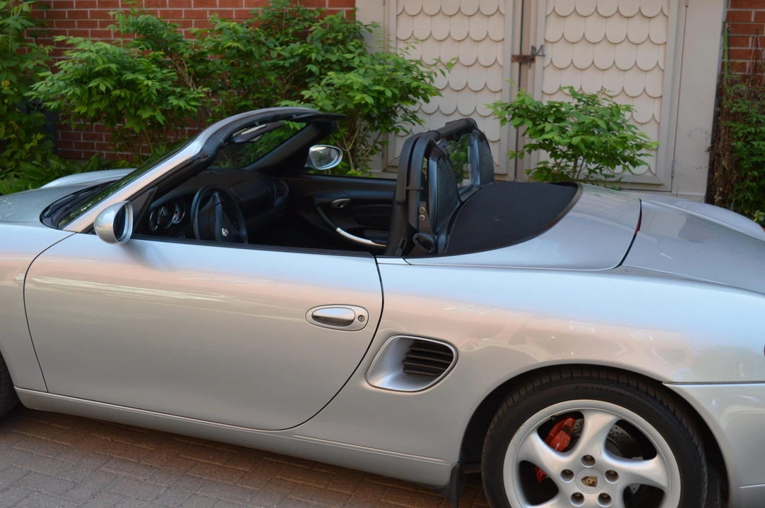 2002 Porsche 986 Boxster S - Image 28 of 31