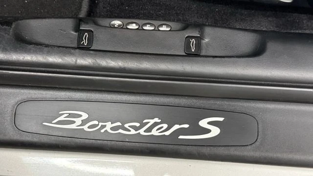 2002 Porsche 986 Boxster S - Image 9 of 17