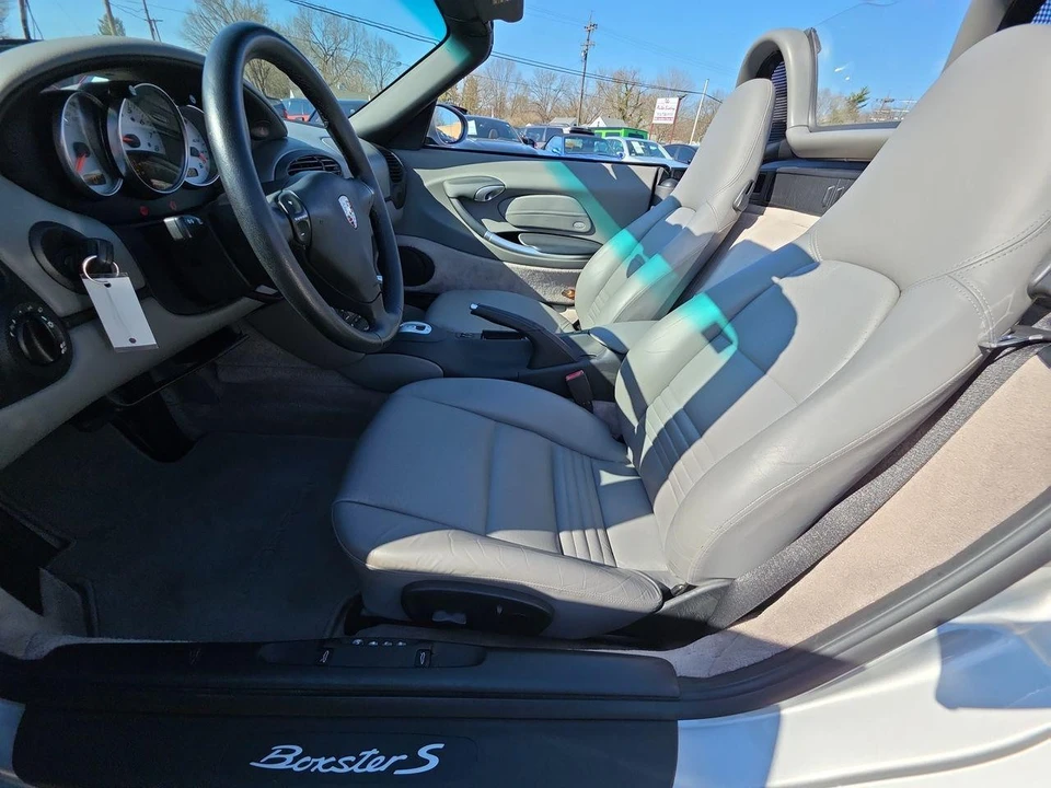 2002 Porsche - Image 3 of 31