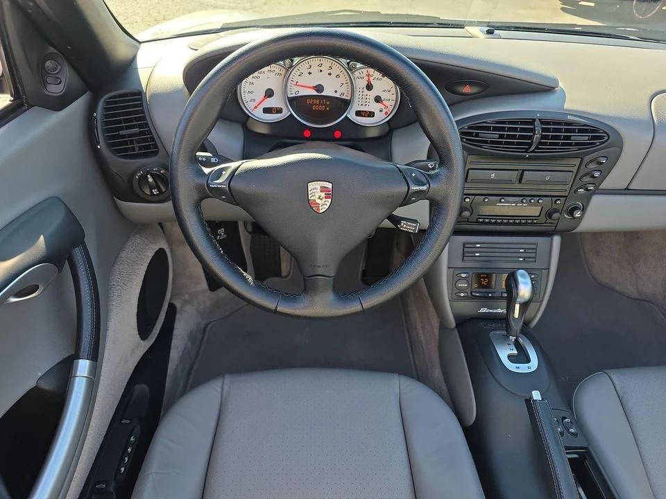 2002 Porsche - Image 6 of 31