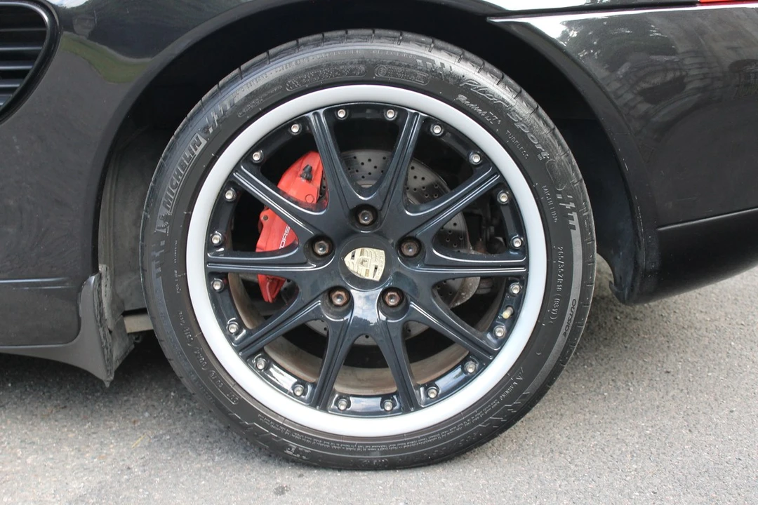 2002 Porsche 986 Boxster S - Image 14 of 30