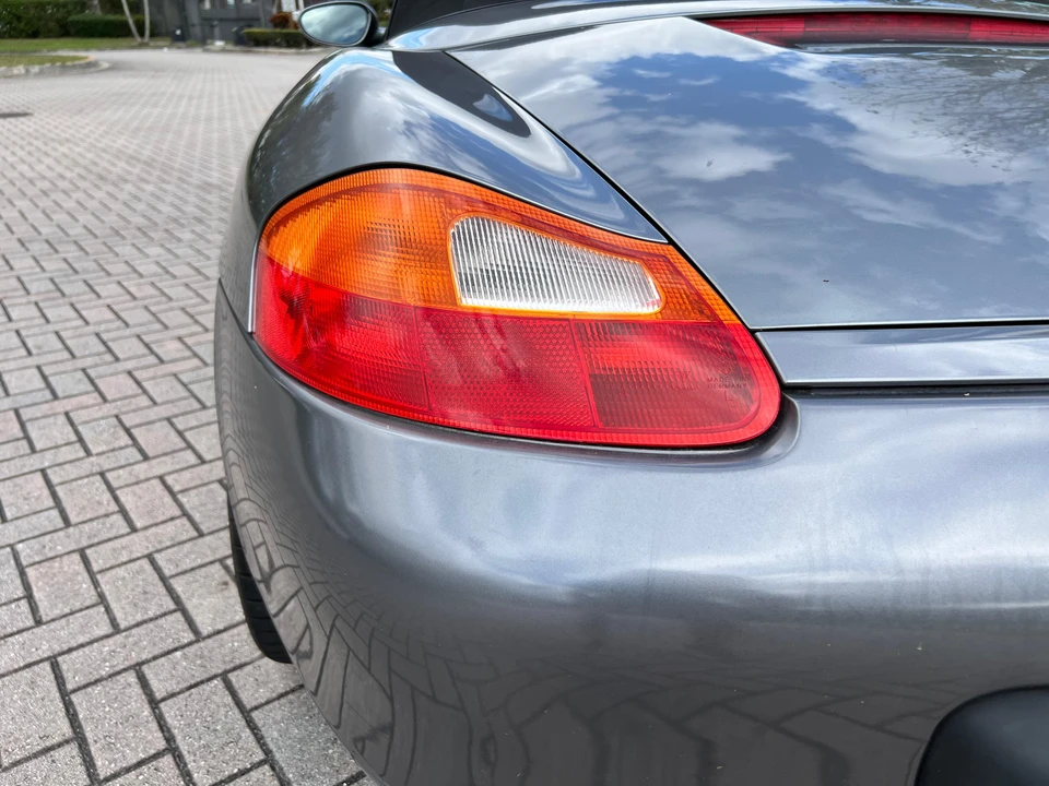 2002 Porsche 986 Boxster S - Image 28 of 31