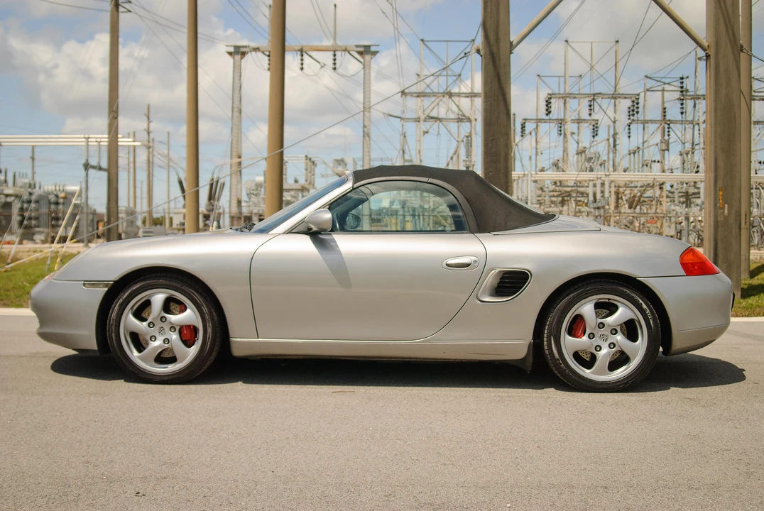 2002 Porsche 986 Boxster S - Image 25 of 31