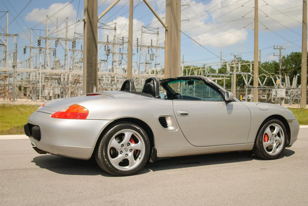 2002 Porsche 986 Boxster S - Image 16 of 31