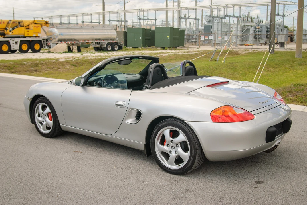 2002 Porsche 986 Boxster S - Image 12 of 31