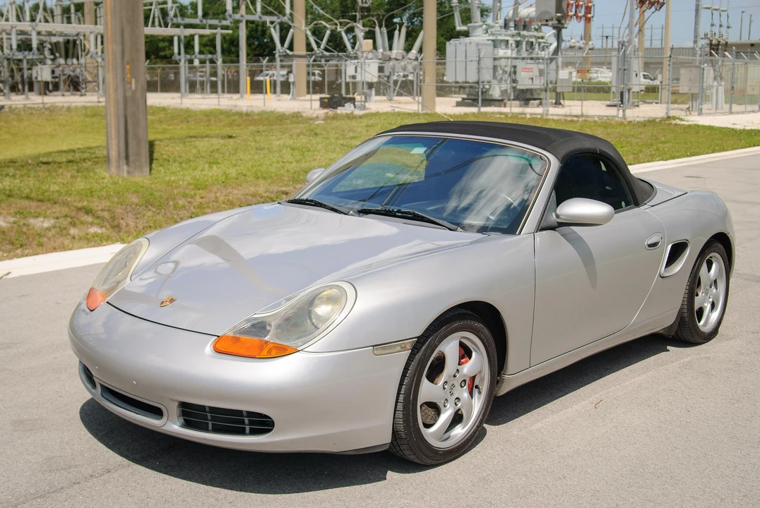 2002 Porsche 986 Boxster S - Image 24 of 31