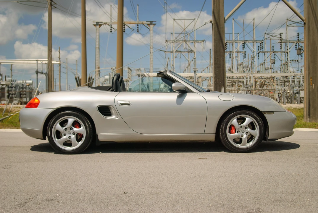 2002 Porsche 986 Boxster S - Image 17 of 31
