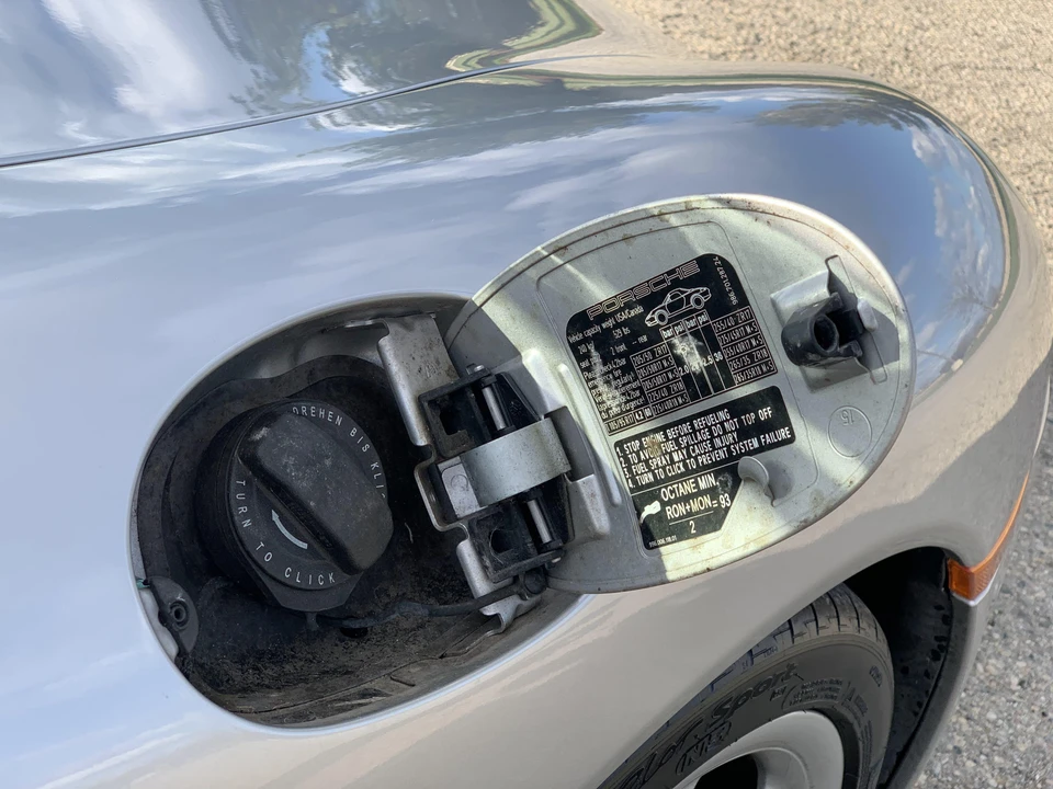 2002 Porsche 986 Boxster S - Image 28 of 31