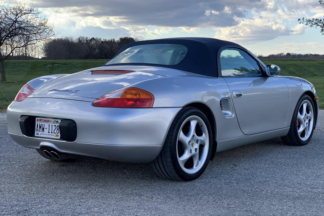 2002 Porsche 986 Boxster S - Image 17 of 31