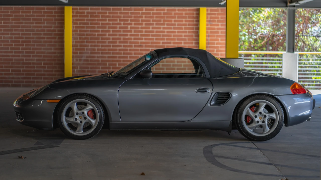 2002 Porsche 986 Boxster S - Image 9 of 31