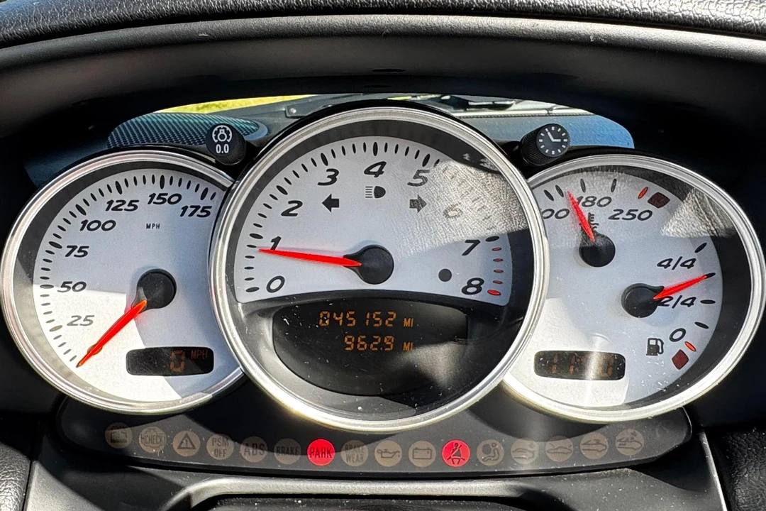 2002 Porsche 986 Boxster S - Image 25 of 31