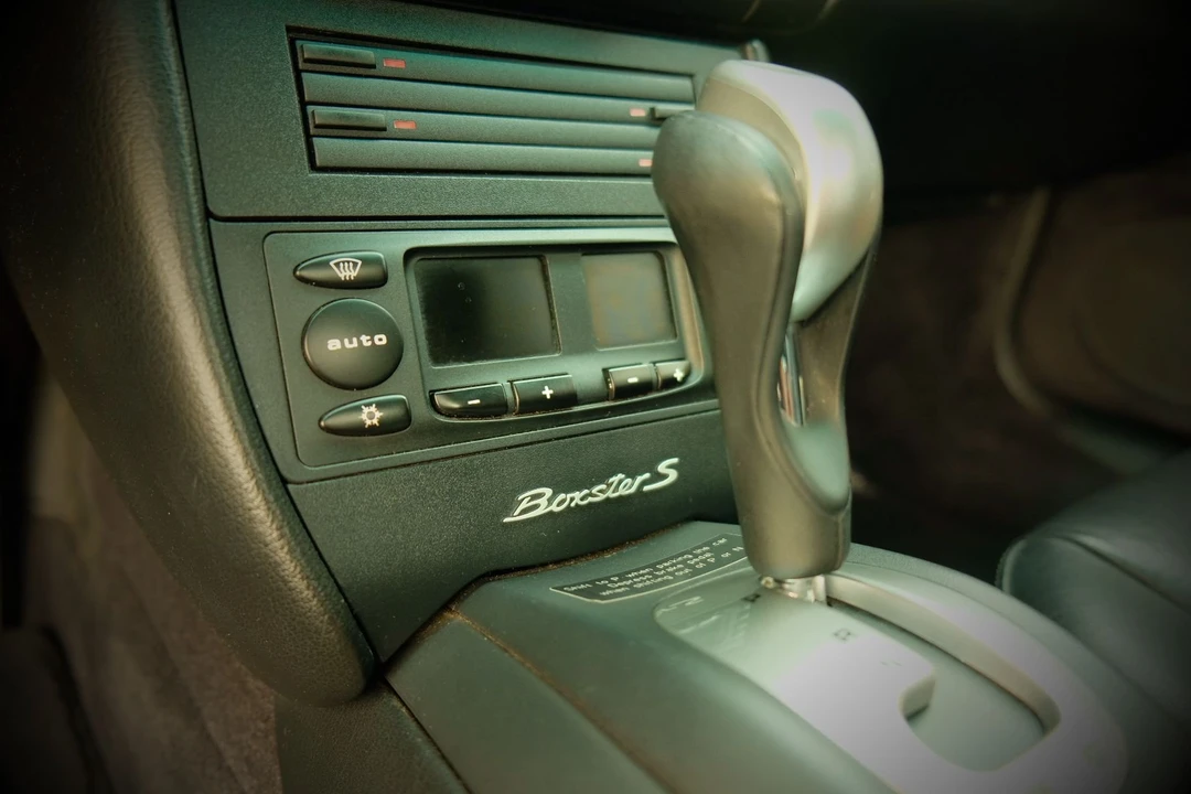 2002 Porsche 986 Boxster S - Image 5 of 14