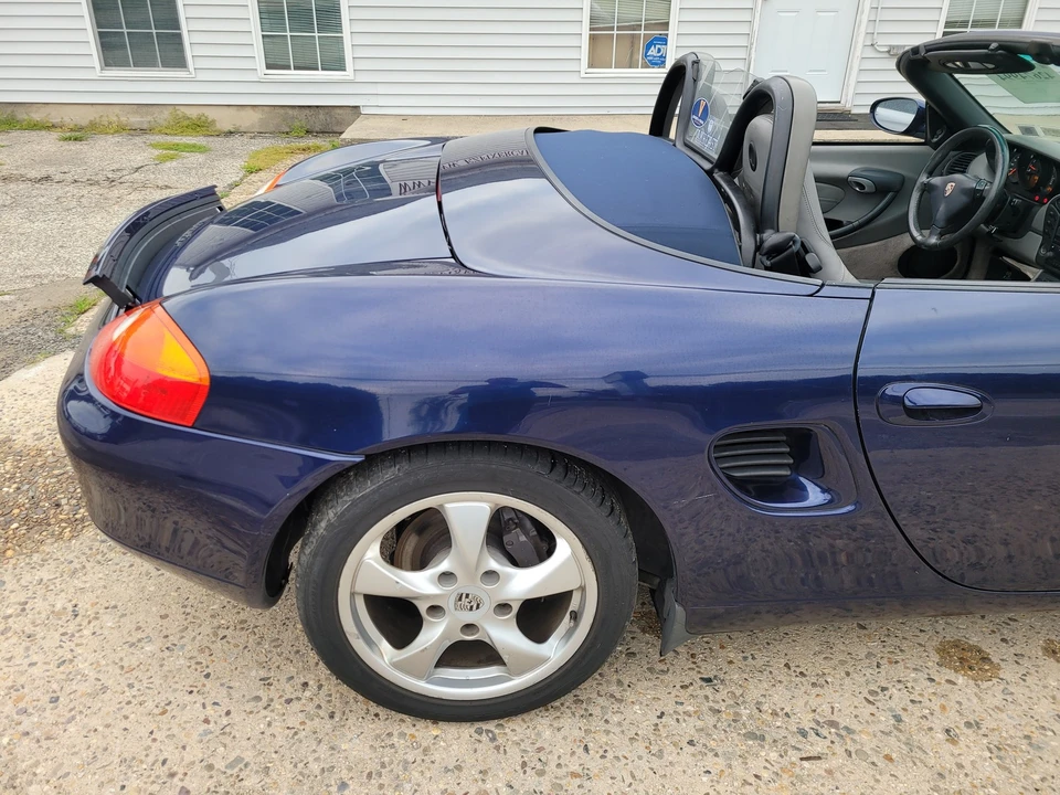 2002 Porsche 986 Boxster - Image 17 of 31