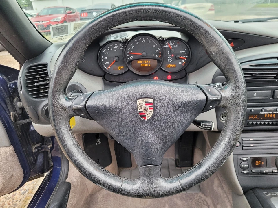 2002 Porsche 986 Boxster - Image 26 of 31