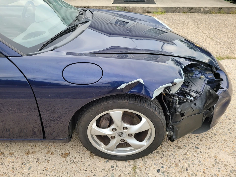 2002 Porsche 986 Boxster - Image 13 of 31