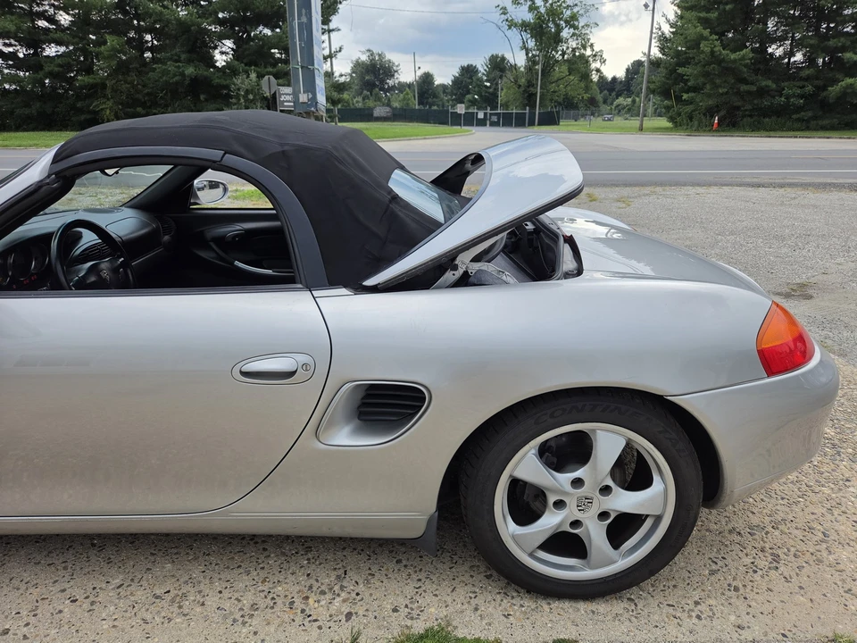 2002 Porsche 986 Boxster - Image 23 of 31