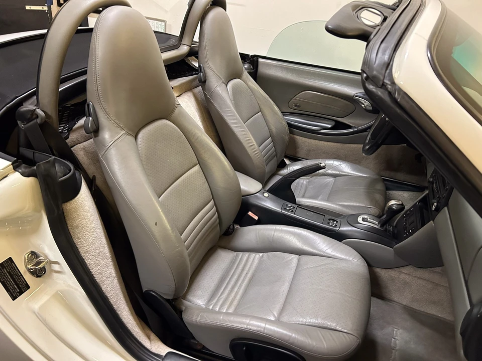 2002 Porsche 986 Boxster - Image 15 of 21