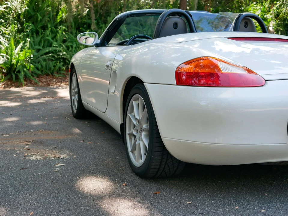 2002 Porsche 986 Boxster - Image 9 of 21
