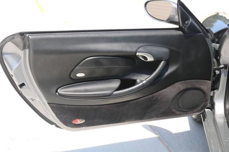 2002 Porsche 986 Boxster - Image 28 of 31