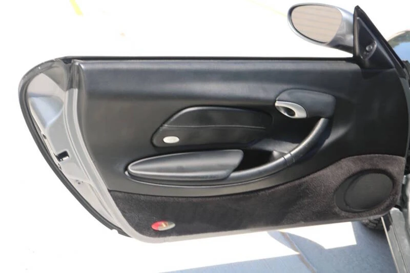 2002 Porsche 986 Boxster - Image 27 of 31