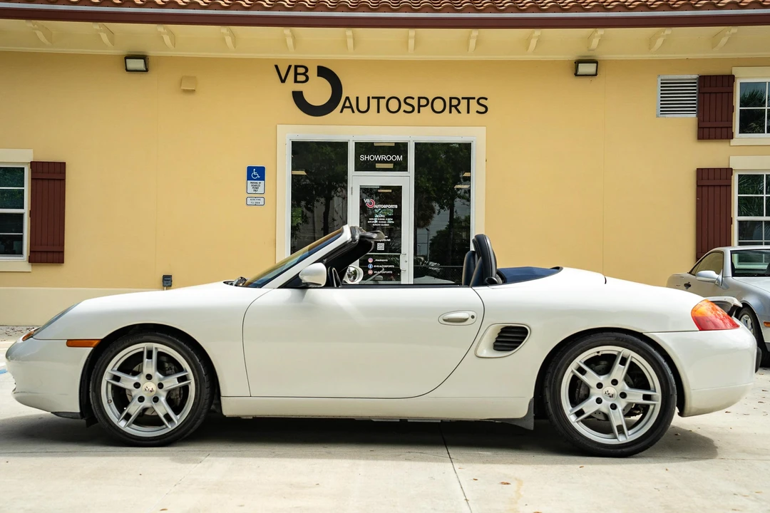 2002 Porsche 986 Boxster - Image 10 of 31