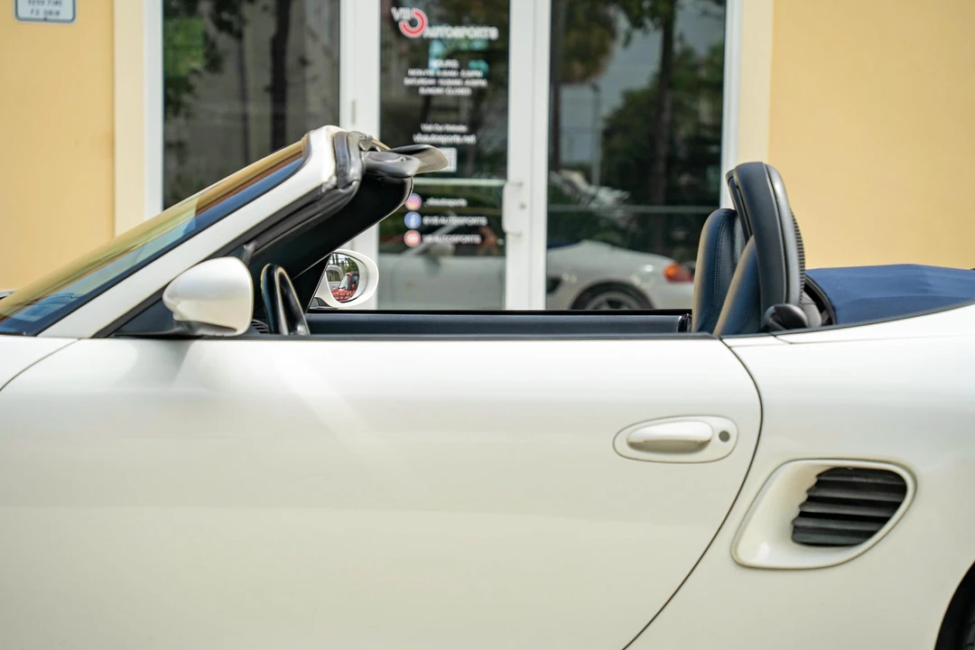 2002 Porsche 986 Boxster - Image 28 of 31