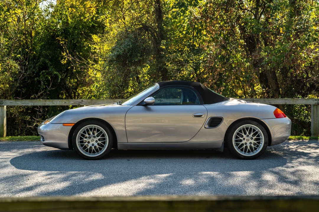 2002 Porsche 986 Boxster - Image 10 of 31