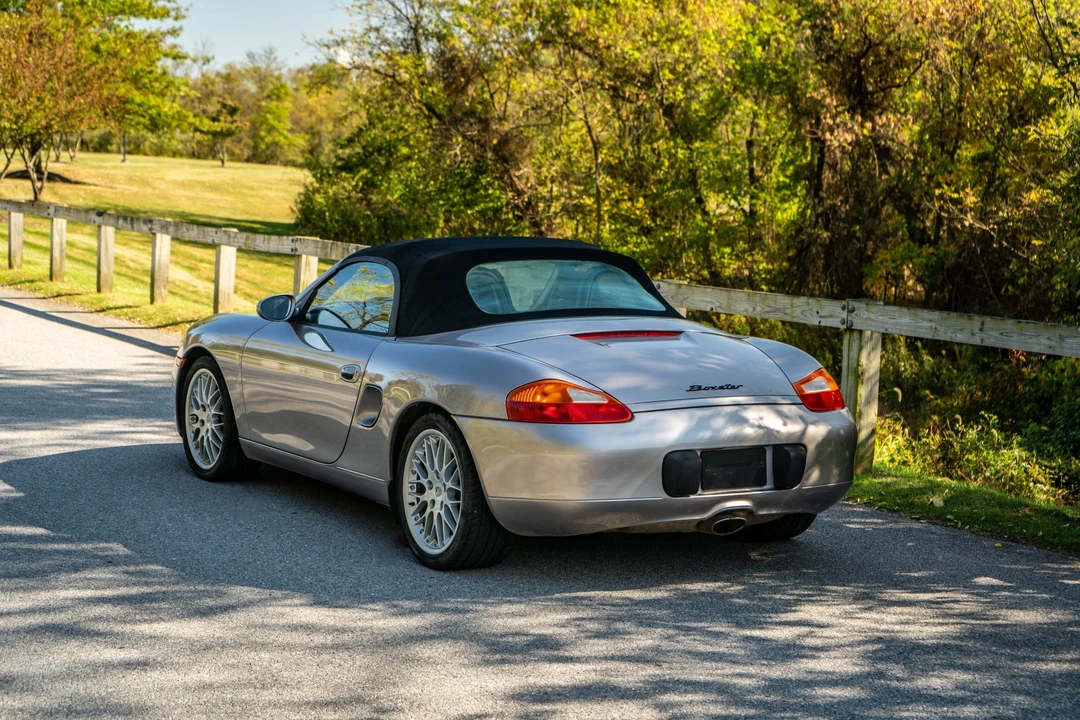 2002 Porsche 986 Boxster - Image 16 of 31