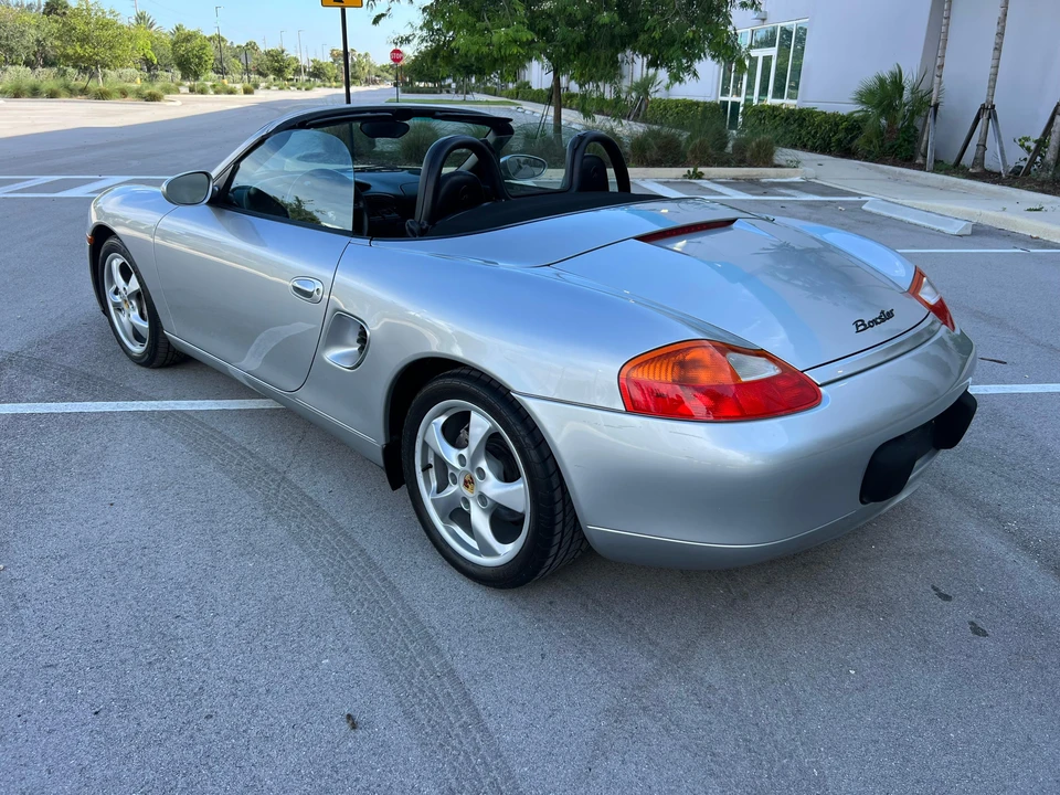 2002 Porsche 986 Boxster - Image 8 of 31