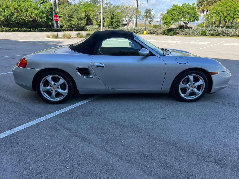 2002 Porsche 986 Boxster - Image 15 of 31