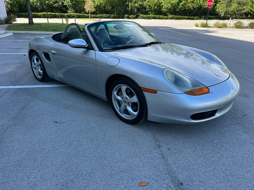 2002 Porsche 986 Boxster - Image 10 of 31