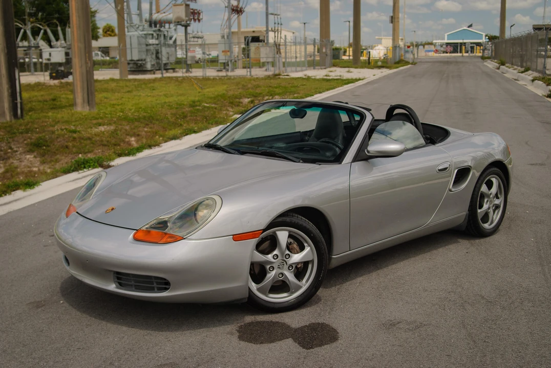 2002 Porsche 986 Boxster - Image 10 of 31