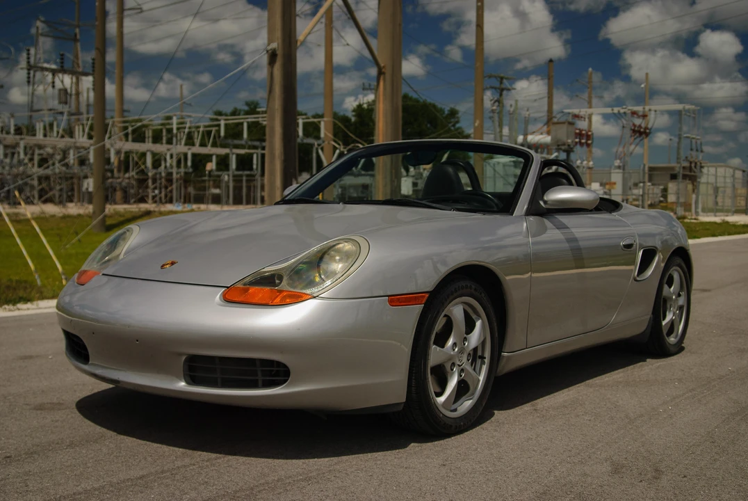2002 Porsche 986 Boxster - Image 8 of 31