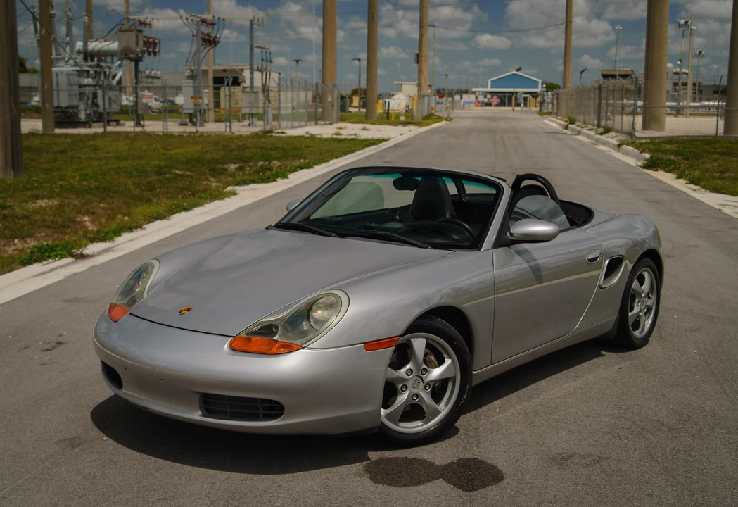 2002 Porsche 986 Boxster - Image 9 of 31