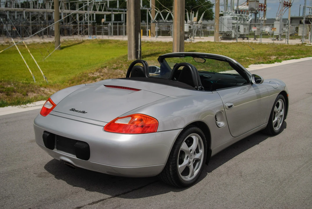 2002 Porsche 986 Boxster - Image 19 of 31