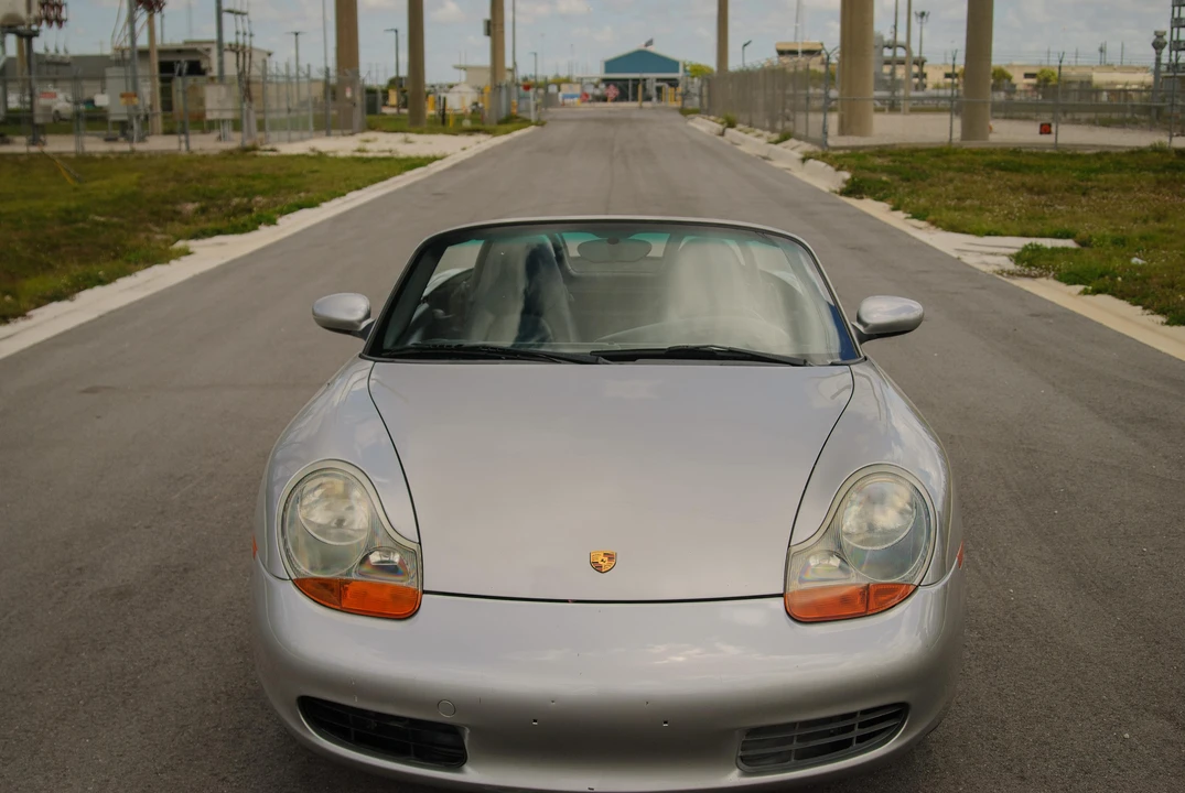 2002 Porsche 986 Boxster - Image 6 of 31