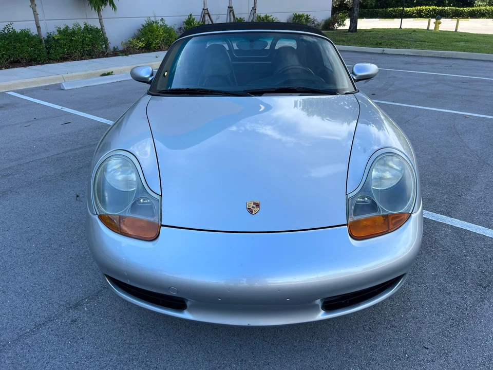 2002 Porsche 986 Boxster - Image 11 of 31