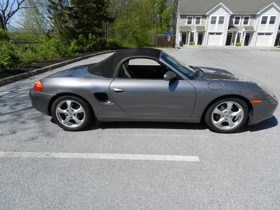 2002 Porsche 986 Boxster - Image 11 of 31