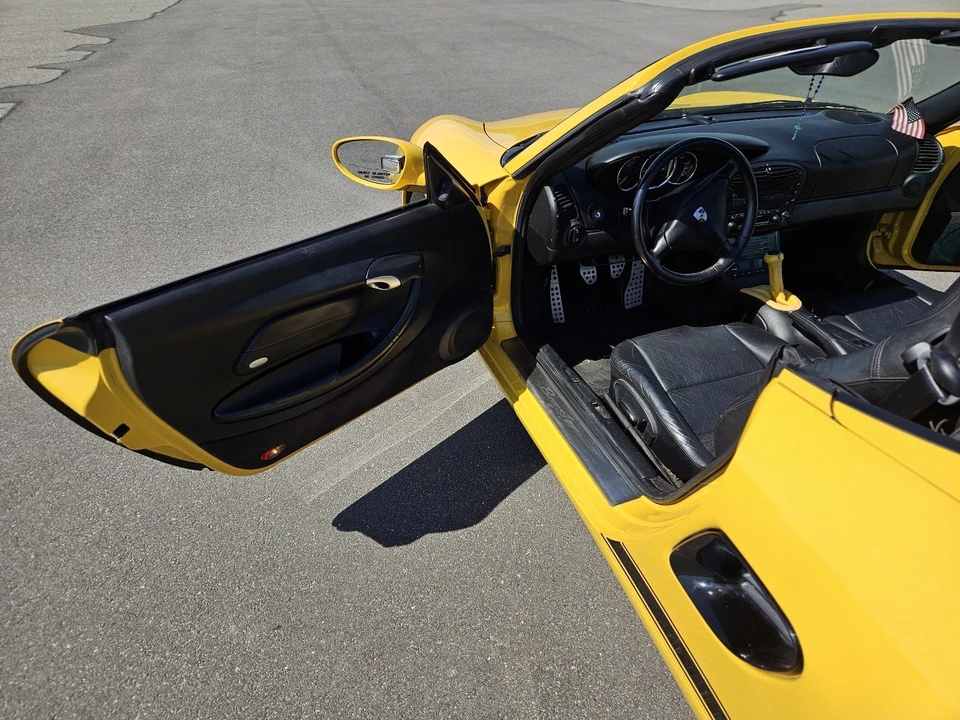 2002 Porsche 986 Boxster - Image 10 of 31