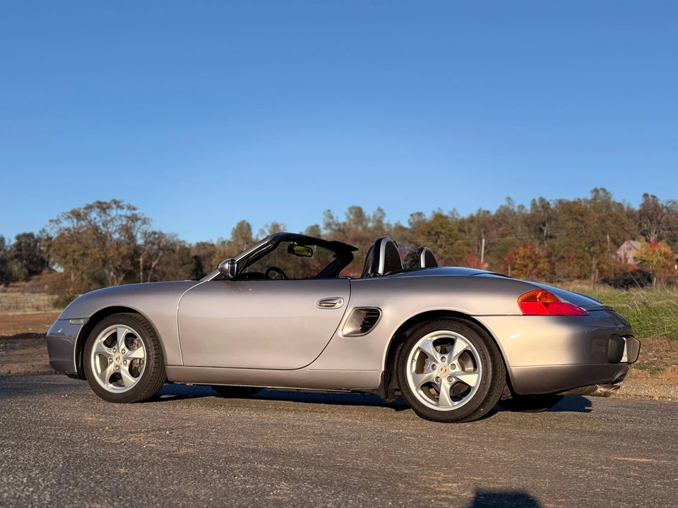 2002 Porsche 986 Boxster - Image 12 of 31